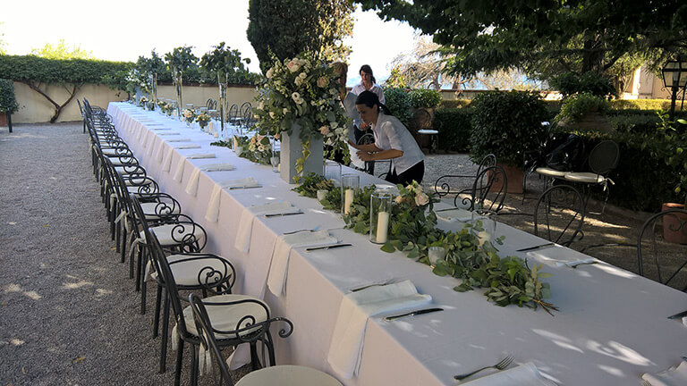 An elegant wedding reception